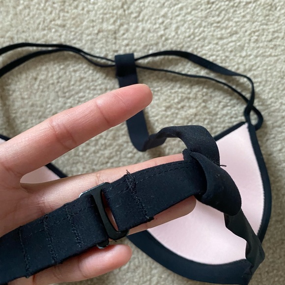 Garage bikini top i’m small - Picture 3 of 5